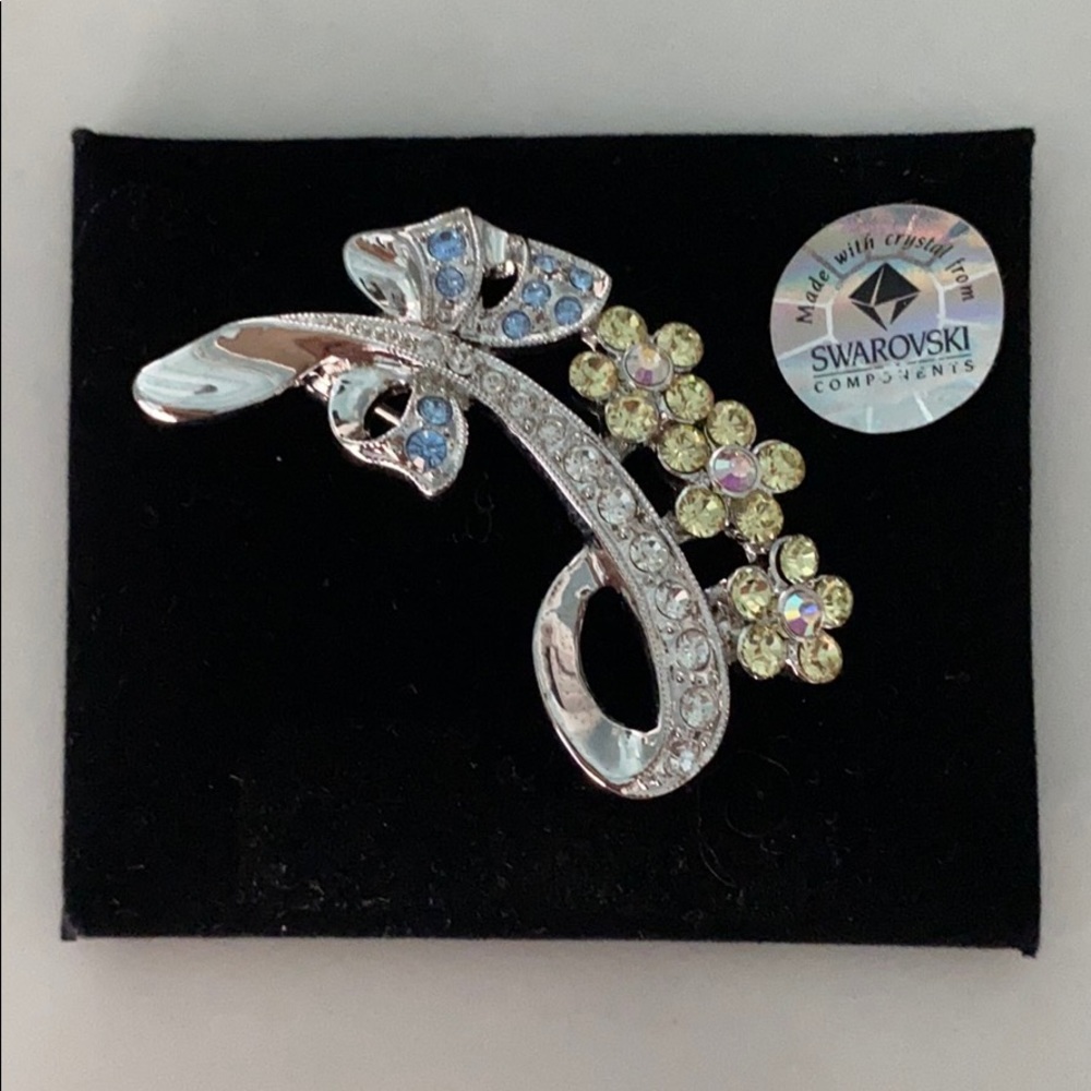 Paris Bijoux Brooch